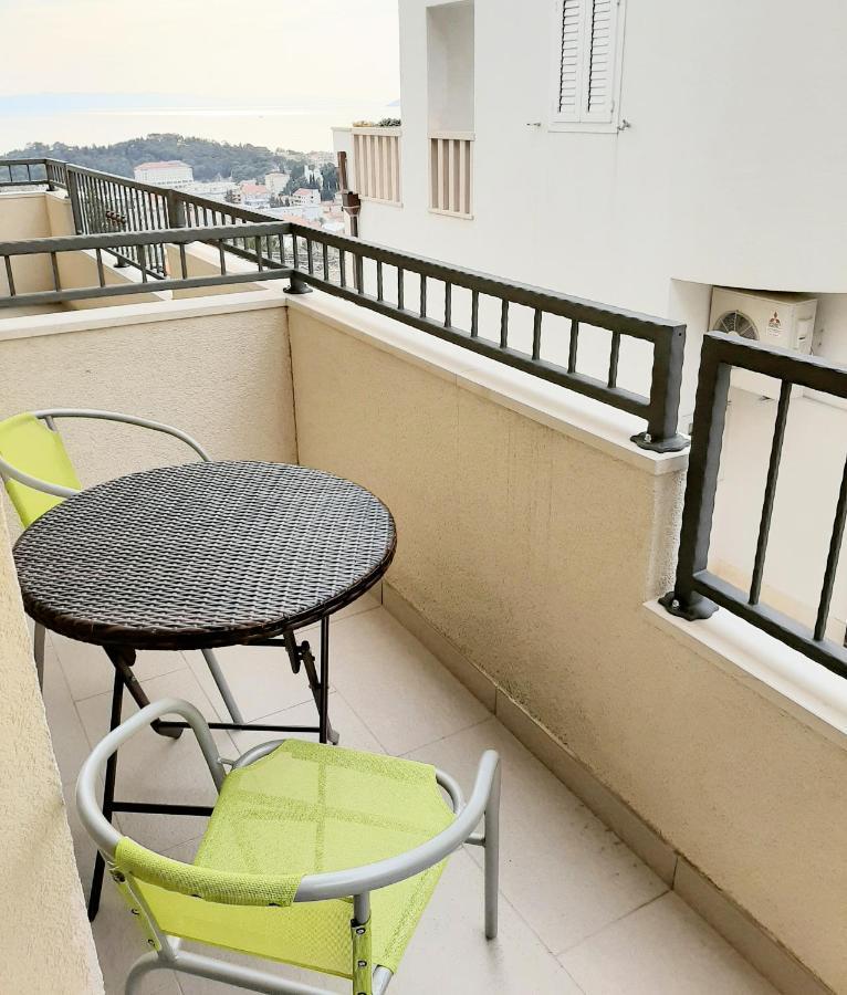 Apartments Akmadzic Makarska Exterior photo